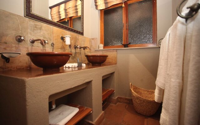 Matingwe Lodge