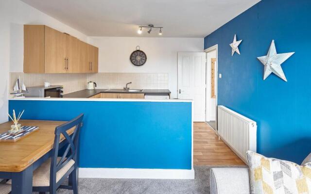 Host Stay The Whitby Pearl