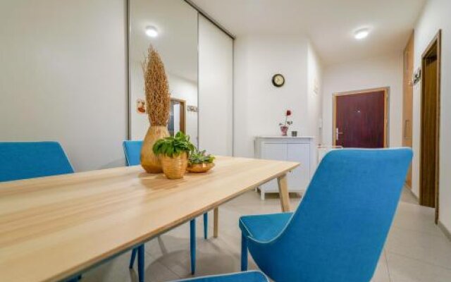 Vesna Convenient Apartment