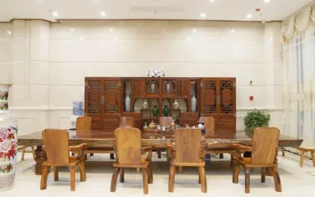 Yaxitai Hotel