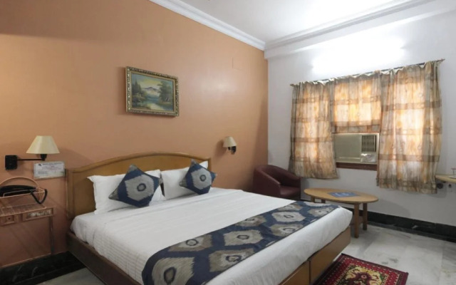 Hotel Raaj Bhaavan