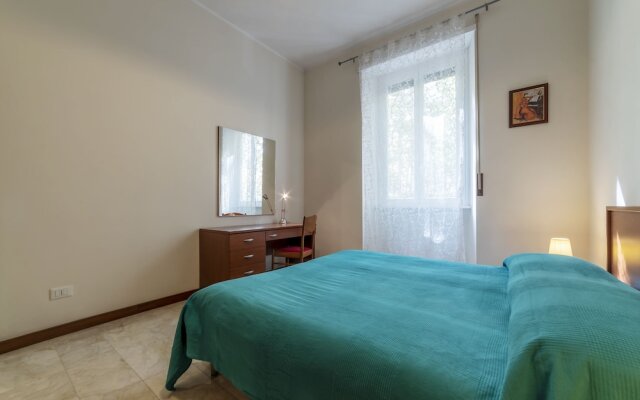 Piazza Re di Roma Apartment