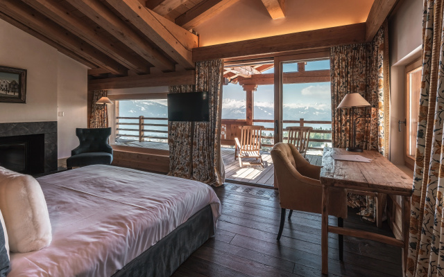 LeCrans Hotel & Spa – Guest Rooms – Lens