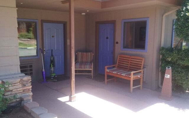 Sedona Uptown Suites