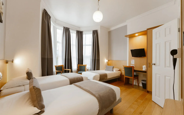Star Hotel