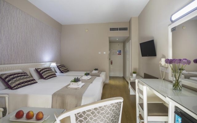 Pavlo Napa Beach Hotel