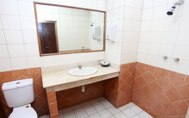 Alexander Hotel  Tegal