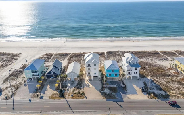 Shipfaced Beach House