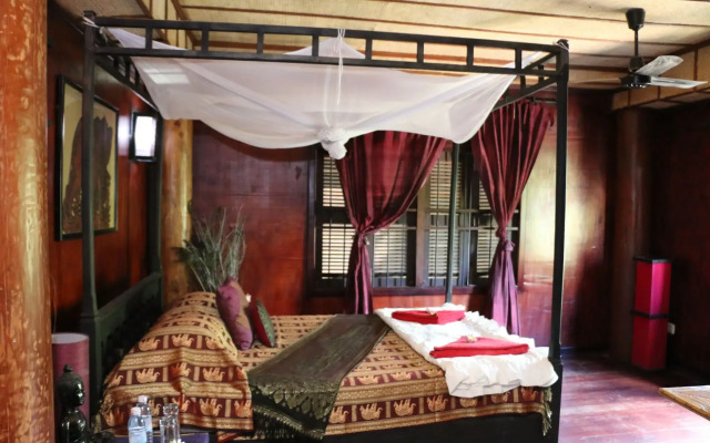 Bong Thom Home Stay