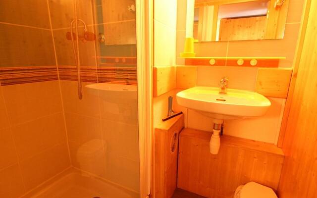 Appartement Landry-Vallandry, 2 pièces, 6 personnes - FR-1-411-83