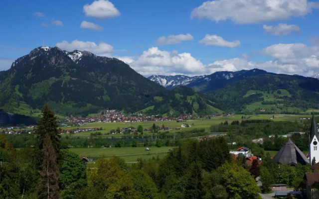 Bader Modern Retreat