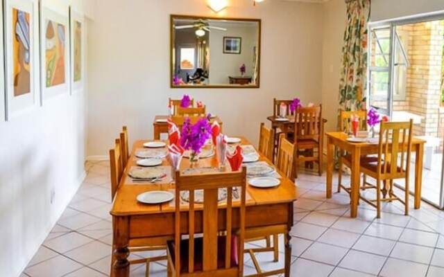 Sundune Guest House & Self Catering