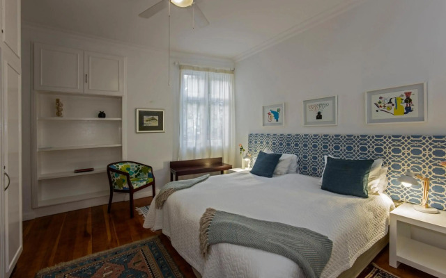 Barry Hall Apartments