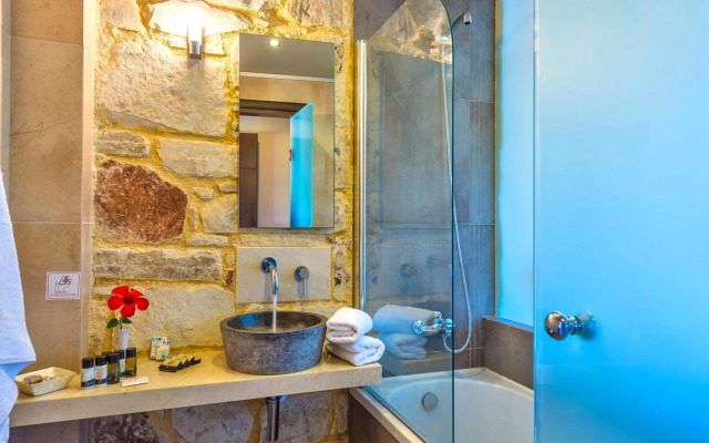 Mistral Hotel - Singles Only