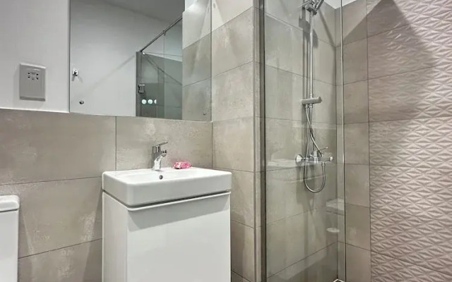 Serenity luxury studio loxwood