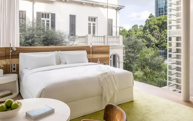 R48 Hotel and Garden