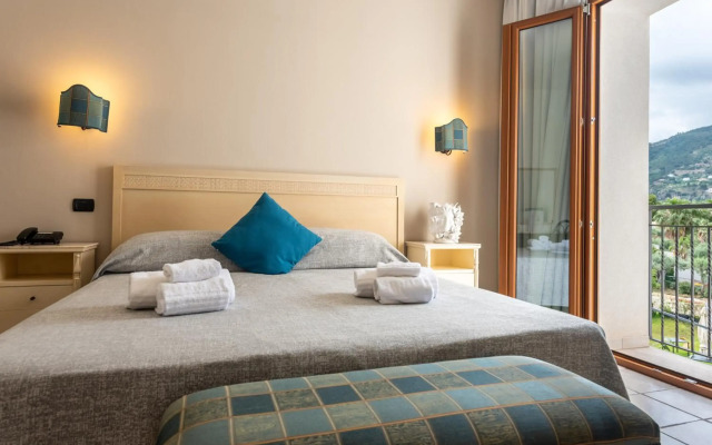 Hotel Baia Del Capitano