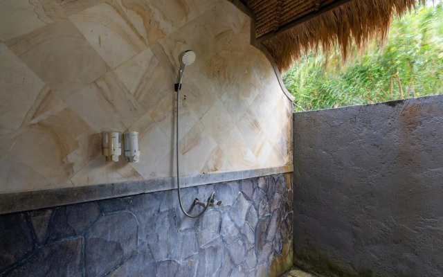 Mushroom Beach Bungalow