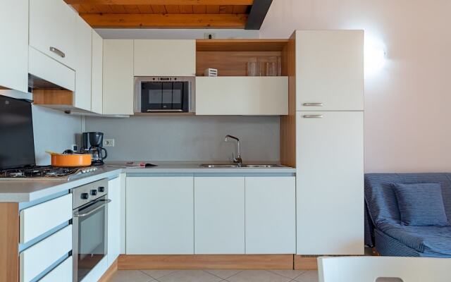 Le Olive 8-4 Apartment