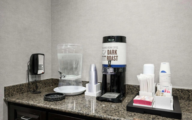 Hampton Inn Evansville/Airport