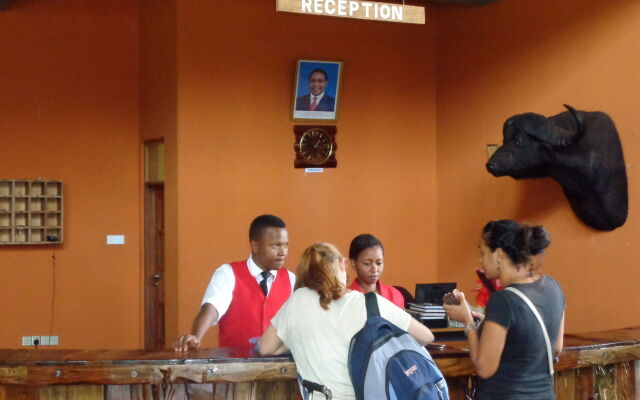 Weru Weru River Lodge