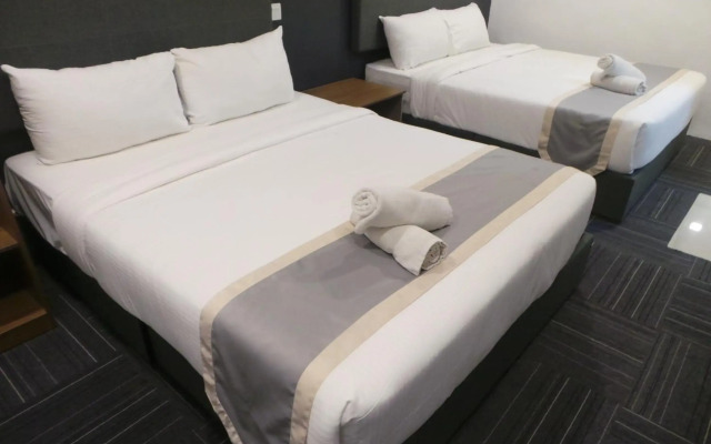 WE Hotel