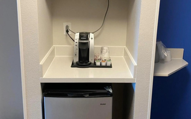 Holiday Inn Express & Suites Columbia-I-26 @ Harbison Blvd by IHG