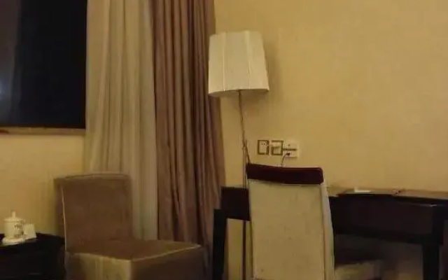 Chengdu Airport Cheer Hotel
