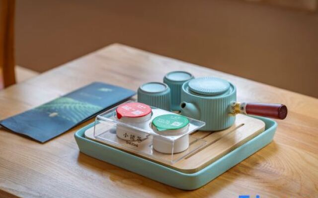 Oukai Impression Hotel (Nanyang Jiangying Airport Binhe Avenue Branch)