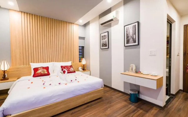 Hoi An Grace River Villa