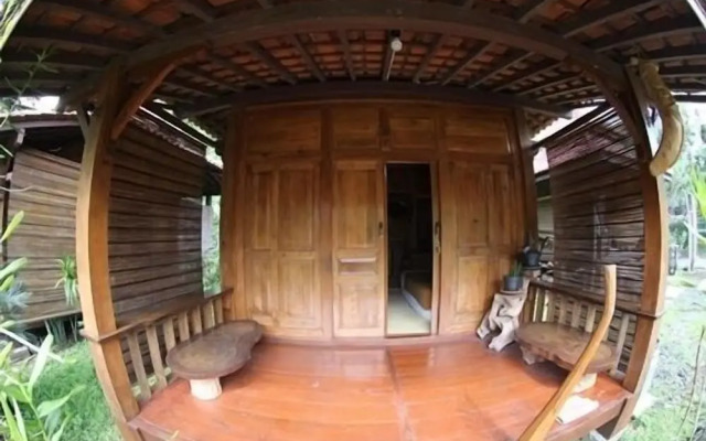Omah Garengpoeng Guest House