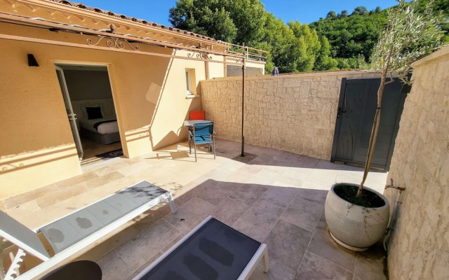 Domaine Ribiera, Hotel 5 Etoiles, SPA & Golf - Forcalquier