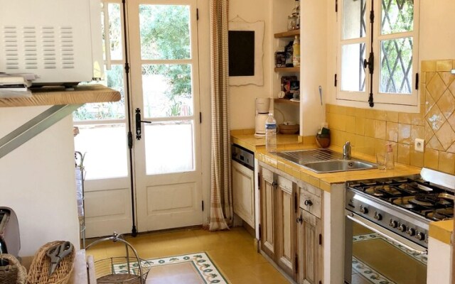 Property With 3 Bedrooms in Six-fours-les-plages, With Enclosed Garden