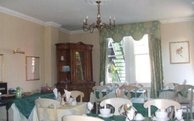 StLawrence Hotel