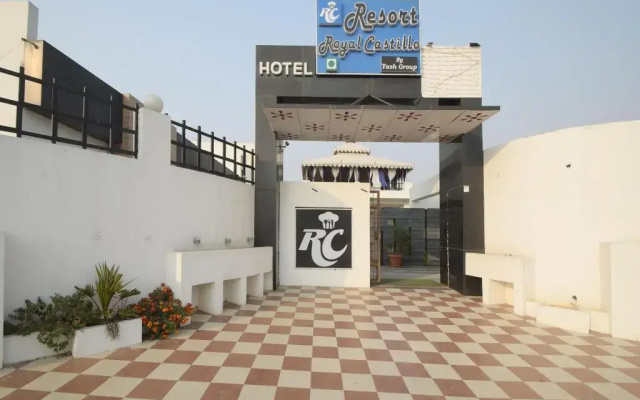 Royal Castillo By OYO Rooms