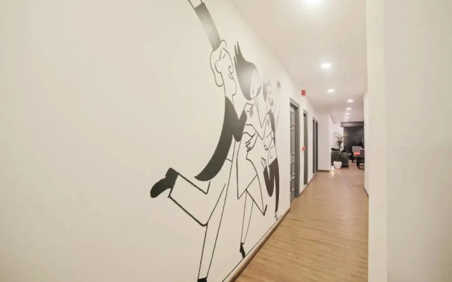 OYO Townhouse 82 Chander Nagar Janakpuri