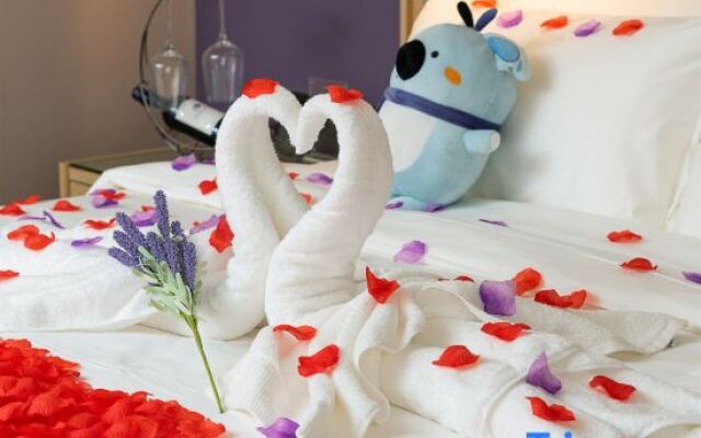 Lavande Hotel(Foshan Qiandeng Lake Pingzhou Jade Street Store)