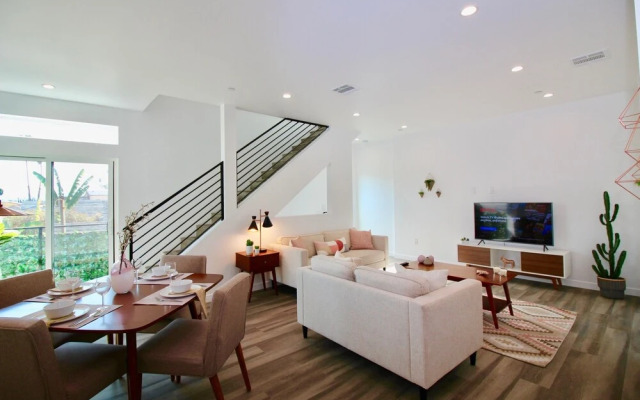 Los Angeles Villas 3BR 3BT Parking