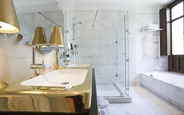 Hospes Palacio de los Patos, a Member of Design Hotels