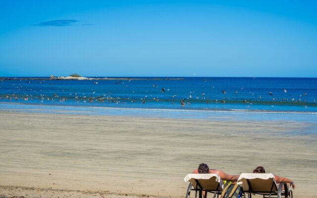 Jet Luxury at Langosta BeachResortVillas