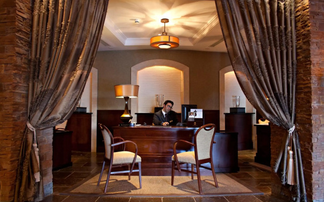 Fota Island Hotel & Spa