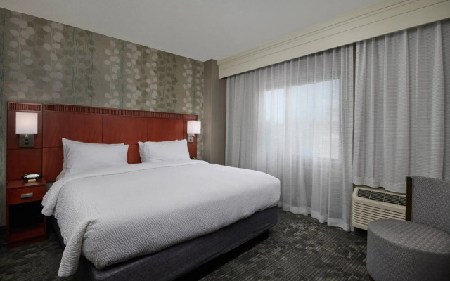 Courtyard by Marriott Bristol