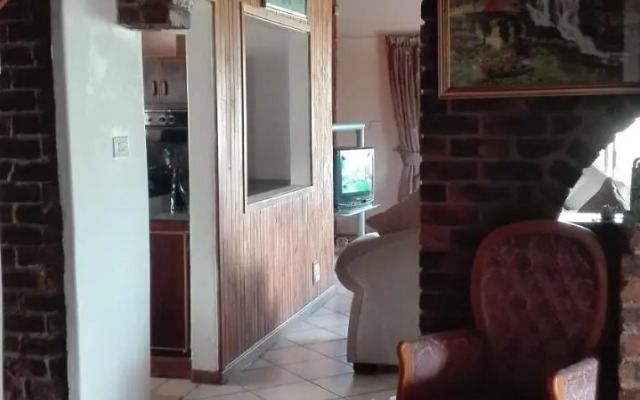 Hamba Kancane Ma-Africa Guest House