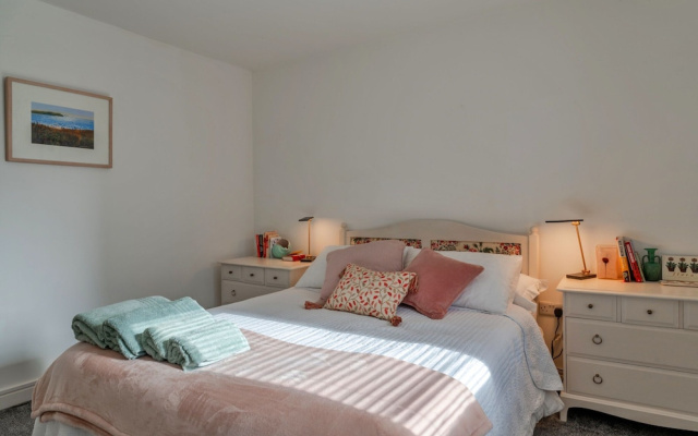 Coach House by Holcombe Beach & Coastal Path