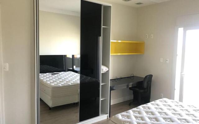 Casa 450m2 Laguna Internacional