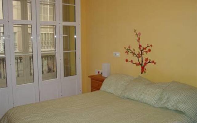 Apartamentos Edificio Azucena