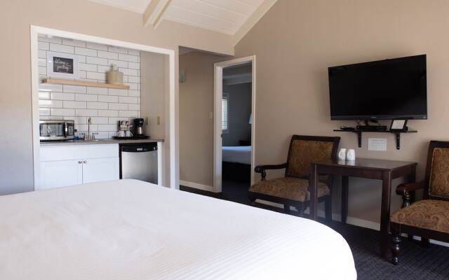 Golden Haven Hot Springs