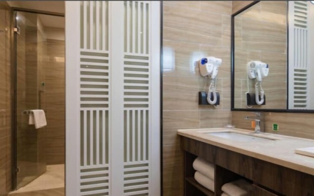 Auden  International  Hotel