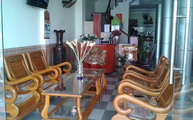 Nhat Nhat Hotel