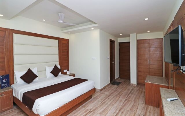 OYO 13908 Hotel India